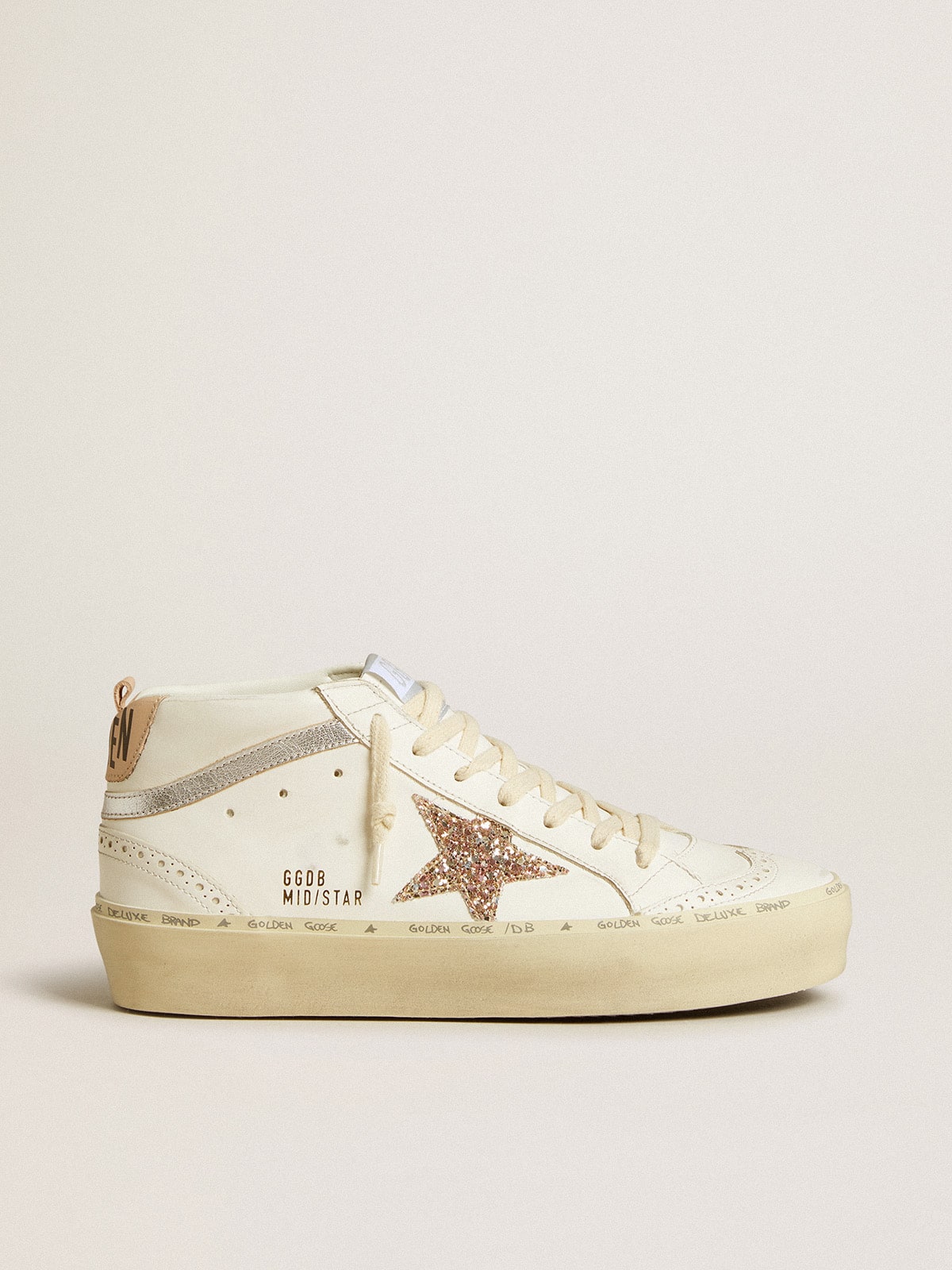 Mid Star con estrella brillante y destello de cuero plateado metalizado