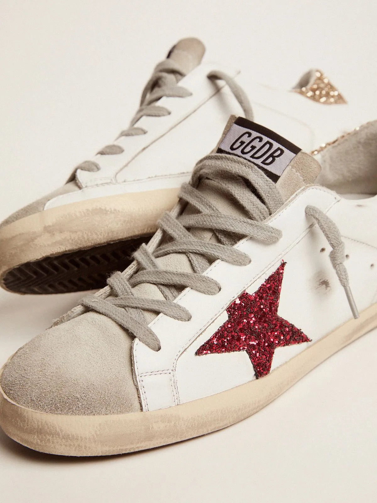 Super-Star sneakers with colored glitter star and heel tab（Bargain price）