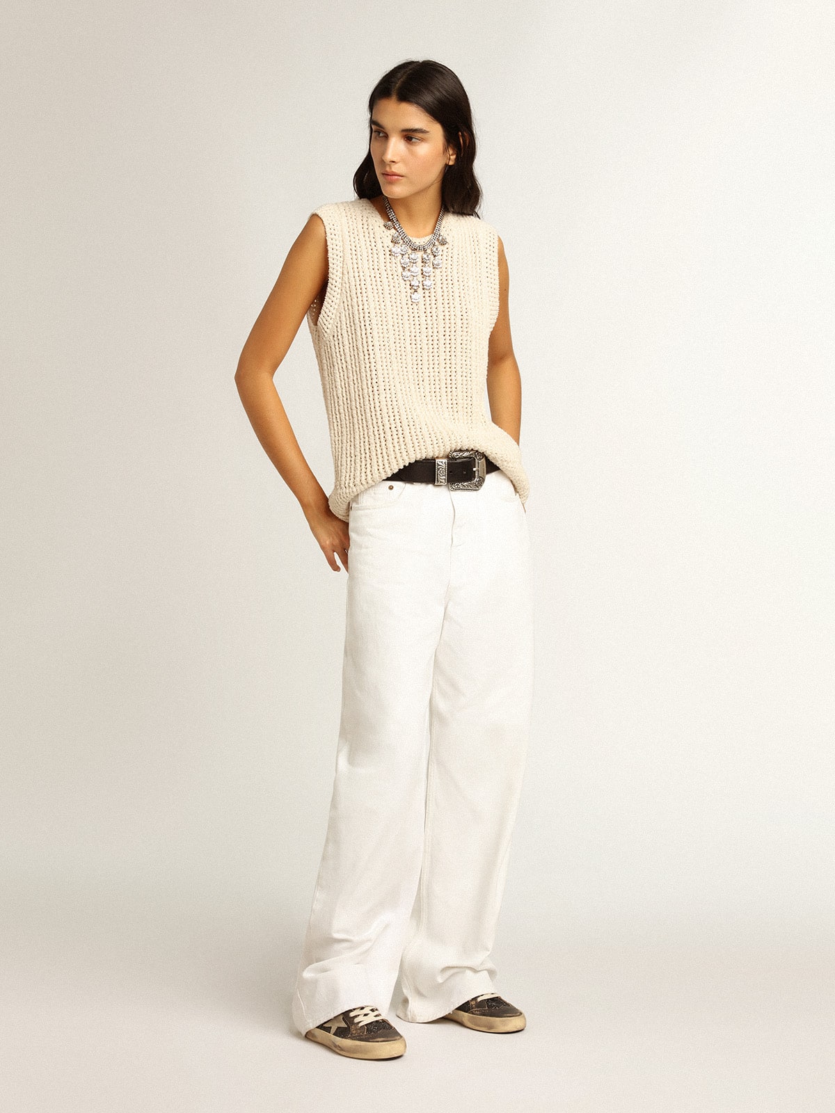 Mid Star para mujer en brillo negro con estrella y refuerzo en el talón de ante gris tórtola